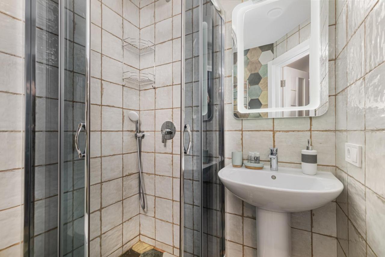 Apart Hotel Lyon D'Opera Oldenburg Bagian luar foto